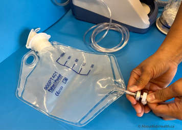 Water bag being connected to Airvo unit